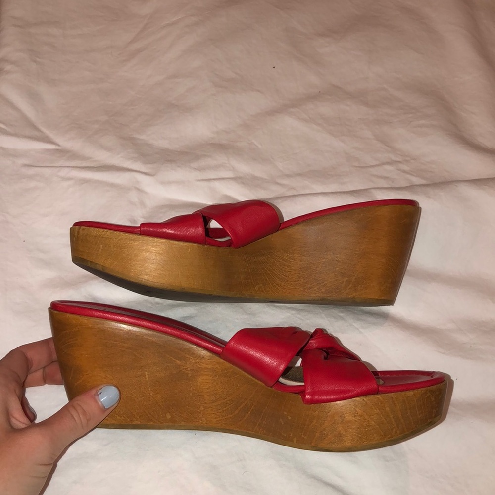 Platform wedge - Picture 2 of 2